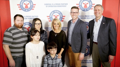 I got the chance to meet retired Army vet Phillip Vaughn and his family in DC. They're such a beautiful family! What an incredible cause to partner with @OperationHomefront and @Carnival on. http://bit.ly/1qli2hX
