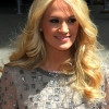 carrie-underwood2012-04-30_22-27-53visits-the-late-show.jpg
