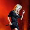 carrie_underwood_performing_in_twin_lakes_on_july_16th_e2pnNTO_sized.jpg