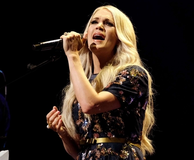 Carrie-Underwood---Performing-at-the-Grand-Ole-Opry-25.jpg