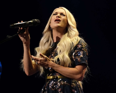 Carrie-Underwood---Performing-at-the-Grand-Ole-Opry-28.jpg