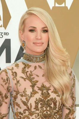 Carrie-Underwood-at-The-53rd-Annual-CMA-Awards-in-Nashville-3.jpg