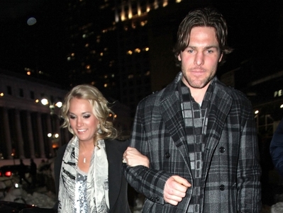 carrie-underwood-mike-fisher-knicks-game-01292011-12-853x675.jpg