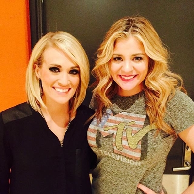 Oh, just hanging out in Oslo, Norway with my girl, sweet @Lauren_Alaina Such a fun crowd!!!

