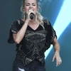 Carrie-Underwood---Performing-on-the-Pyramid-Stage-at-Glastonbury-Festival-15.jpg
