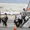 Carrie-Underwood-Arriving-in-Los-Angeles--07.jpg