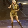 carrie-underwood-performs-during-the-storyteller-tour-stori8.jpeg