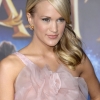 12453_Carrie_Underwood-Enchanted_World_premiere_in_Hollywood-11_123_174lo.jpg