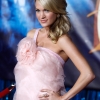 90721_Celebutopia-Carrie_Underwood-Enchanted_World_premiere_in_Hollywood-10_123_882lo.jpg