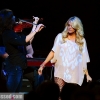 carrie-underwood2012-06-22_05-43-54takes-the-stage-in-london.jpg