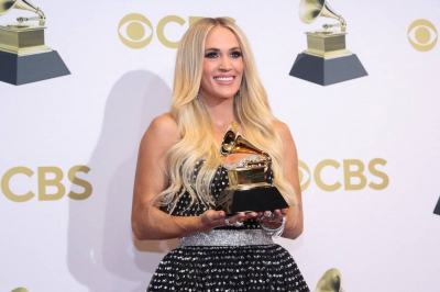 Carrie-Underwood---2022-Grammy-Awards-in-Las-Vegas-04.jpg