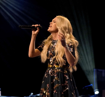 Carrie-Underwood---Performing-at-the-Grand-Ole-Opry-11.jpg
