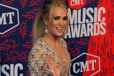 Carrie-Underwood-wins-big-at-2019-CMT-Music-Awards.jpg
