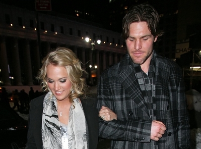 carrie-underwood-mike-fisher-knicks-game-01292011-11-860x675.jpg