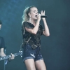 Carrie-Underwood---Performing-on-the-Pyramid-Stage-at-Glastonbury-Festival-02.jpg