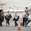 Carrie-Underwood-Arriving-in-Los-Angeles--19.jpg