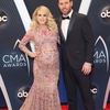 Carrie-Underwood-CMA-Awards-Dress-2018_28229.jpg