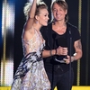 carrie-underwood-and-keith-urban-2017-cmt-awards.jpg