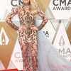 carrie-underwood-attends-the-53rd-annual-cma-awards-at-the-music-city-center-in-nashville-tn-131119_9.jpg