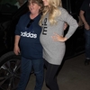 carrie-underwood-greets-fans-as-she-leaves-tv-show-the-project-in-melbourne-australia-260918_7.jpg