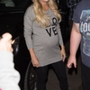 pregnant-carrie-underwood-out-in-melbourne-09-26-2018-1.jpg